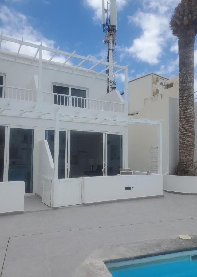 Atlantic View 1B 2 Bedrooms Ground Floor, Complex Featured On A Place In The Sun Puerto del Carmen  Exterior photo